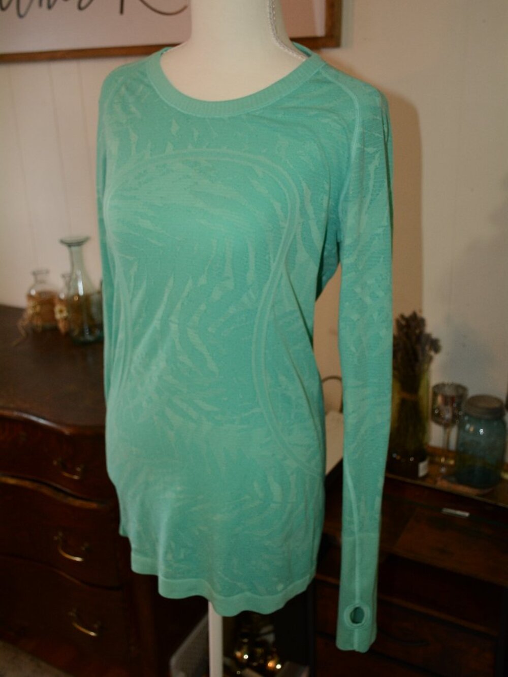 Lululemon Swiftly Tech Long Sleeve Crew Heathered Bali Breeze Size 8